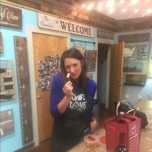 Meet your Posher, Elizabeth